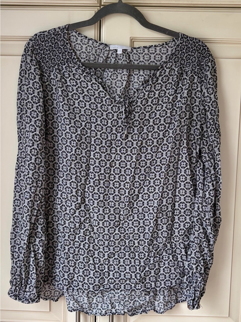 Dalia Black and White Printed Peasant Blouse. Large.